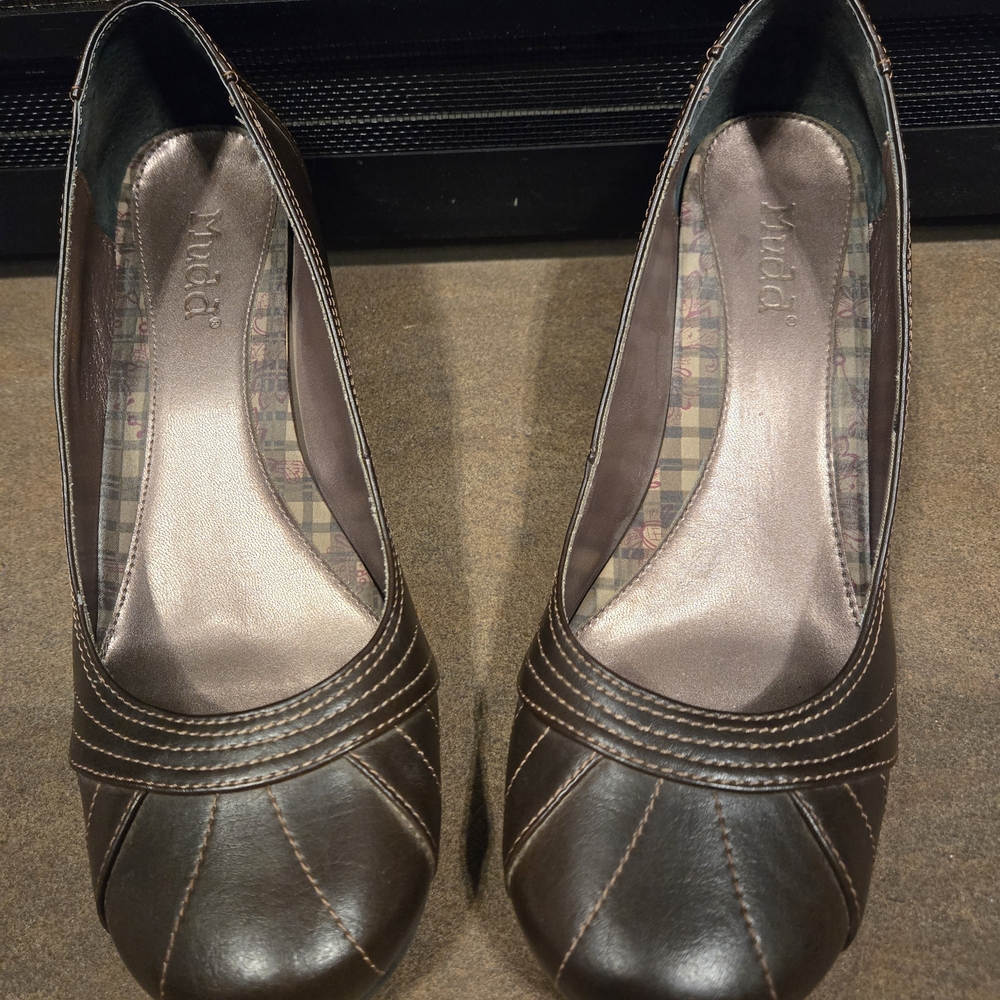 Mudd Dark Brown Wedge Shoes